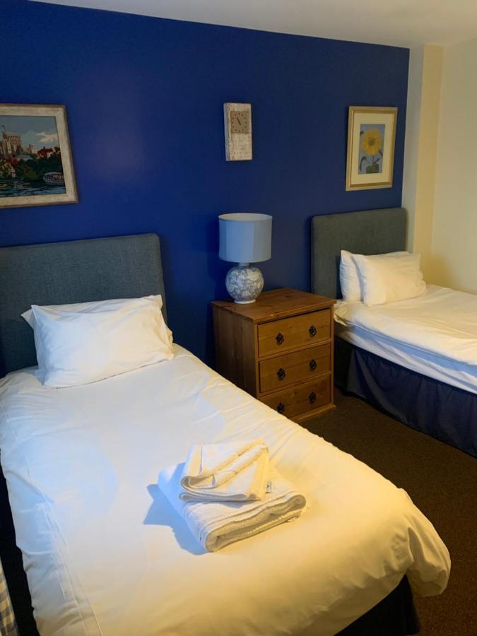 The Barrington Arms Hotel Shrivenham Extérieur photo