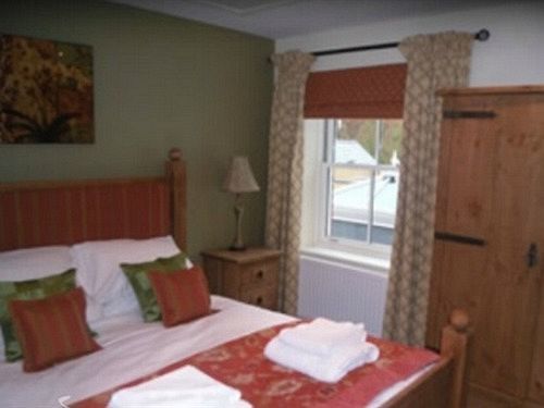 The Barrington Arms Hotel Shrivenham Extérieur photo