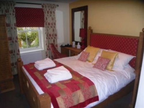 The Barrington Arms Hotel Shrivenham Extérieur photo